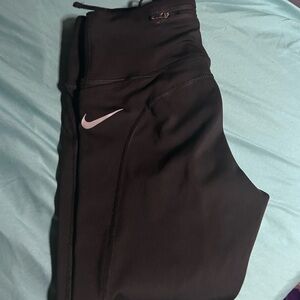 Nike Black Active Legging capri